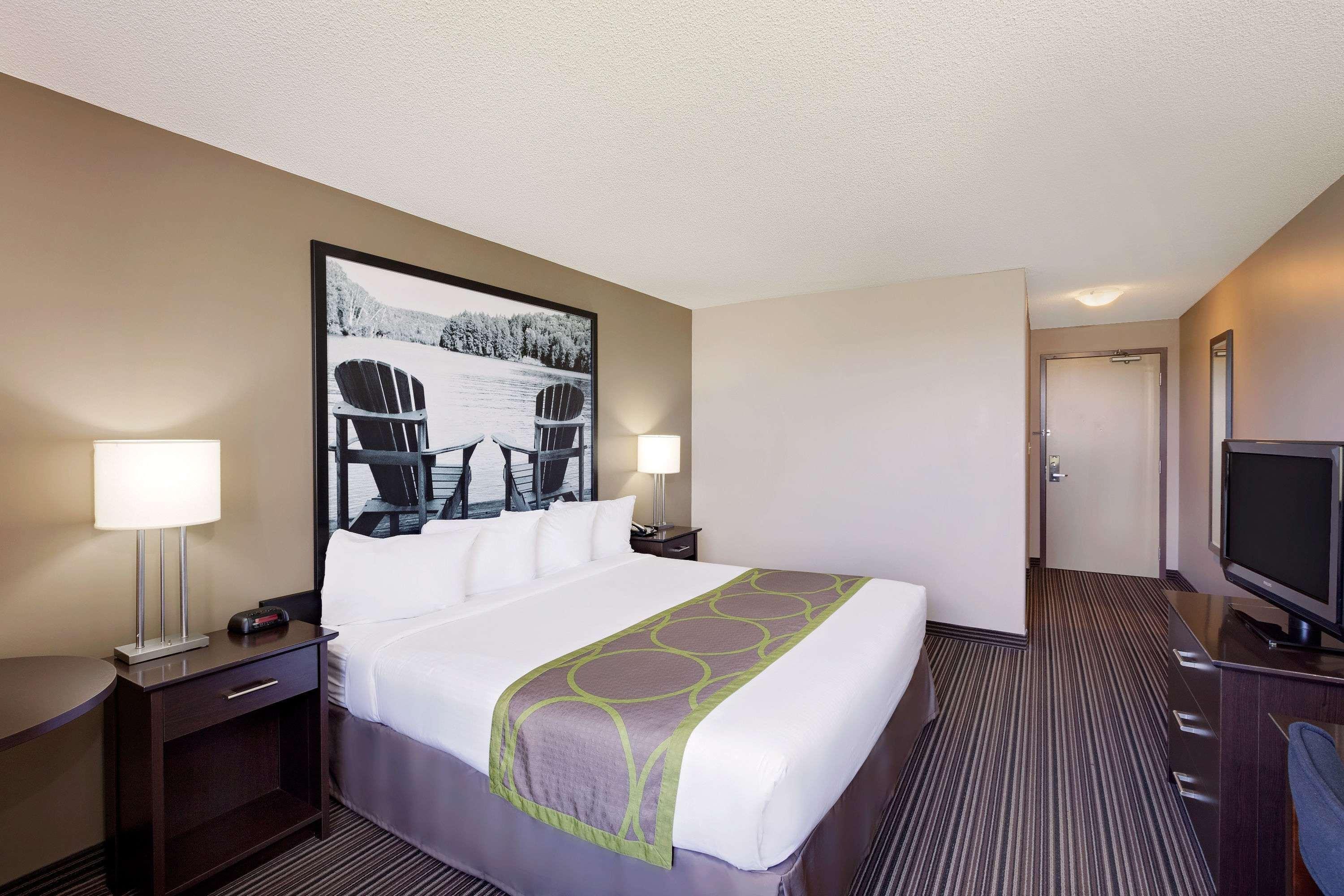 Super 8 By Wyndham Kapuskasing Hotel Ngoại thất bức ảnh