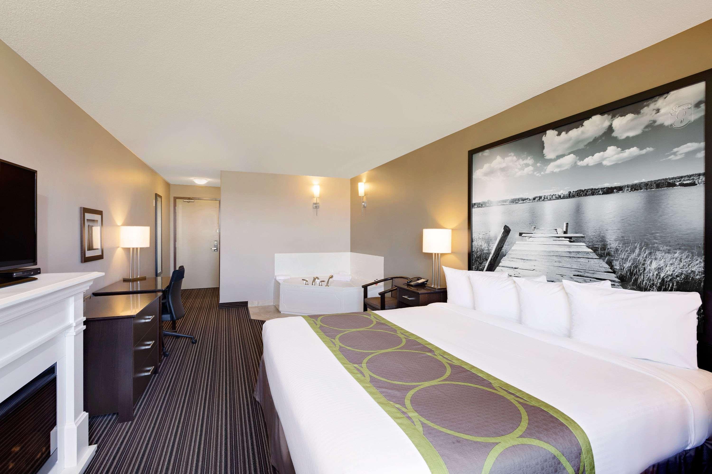 Super 8 By Wyndham Kapuskasing Hotel Ngoại thất bức ảnh