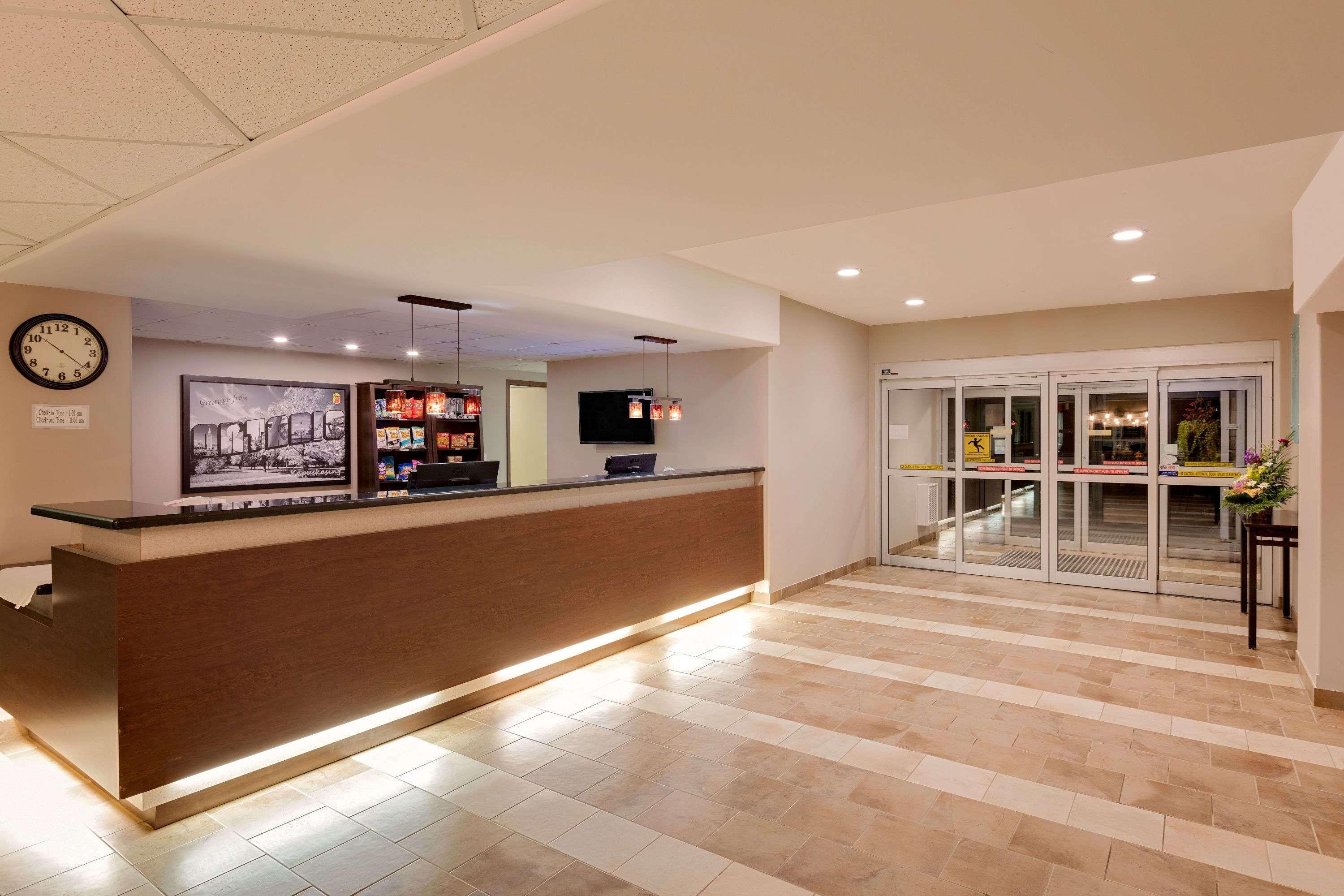 Super 8 By Wyndham Kapuskasing Hotel Ngoại thất bức ảnh