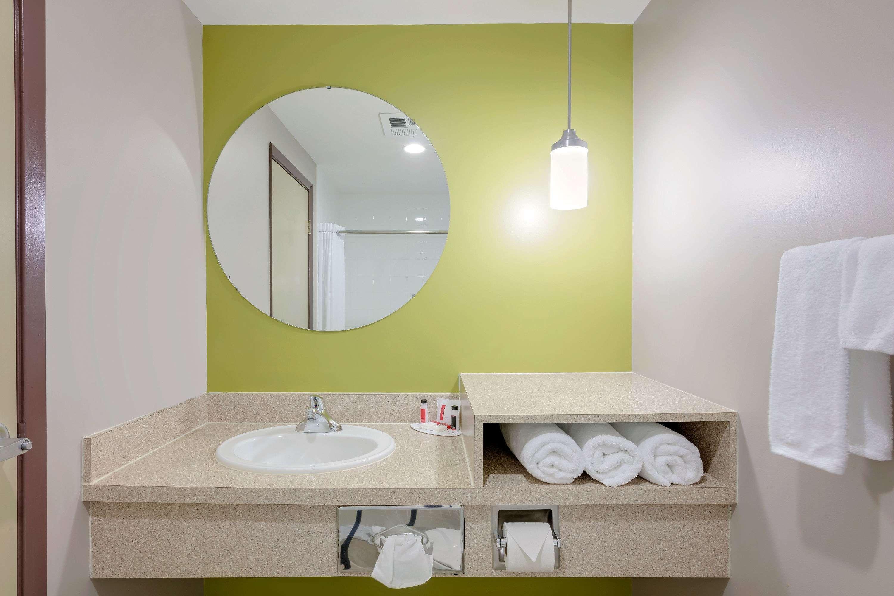 Super 8 By Wyndham Kapuskasing Hotel Ngoại thất bức ảnh