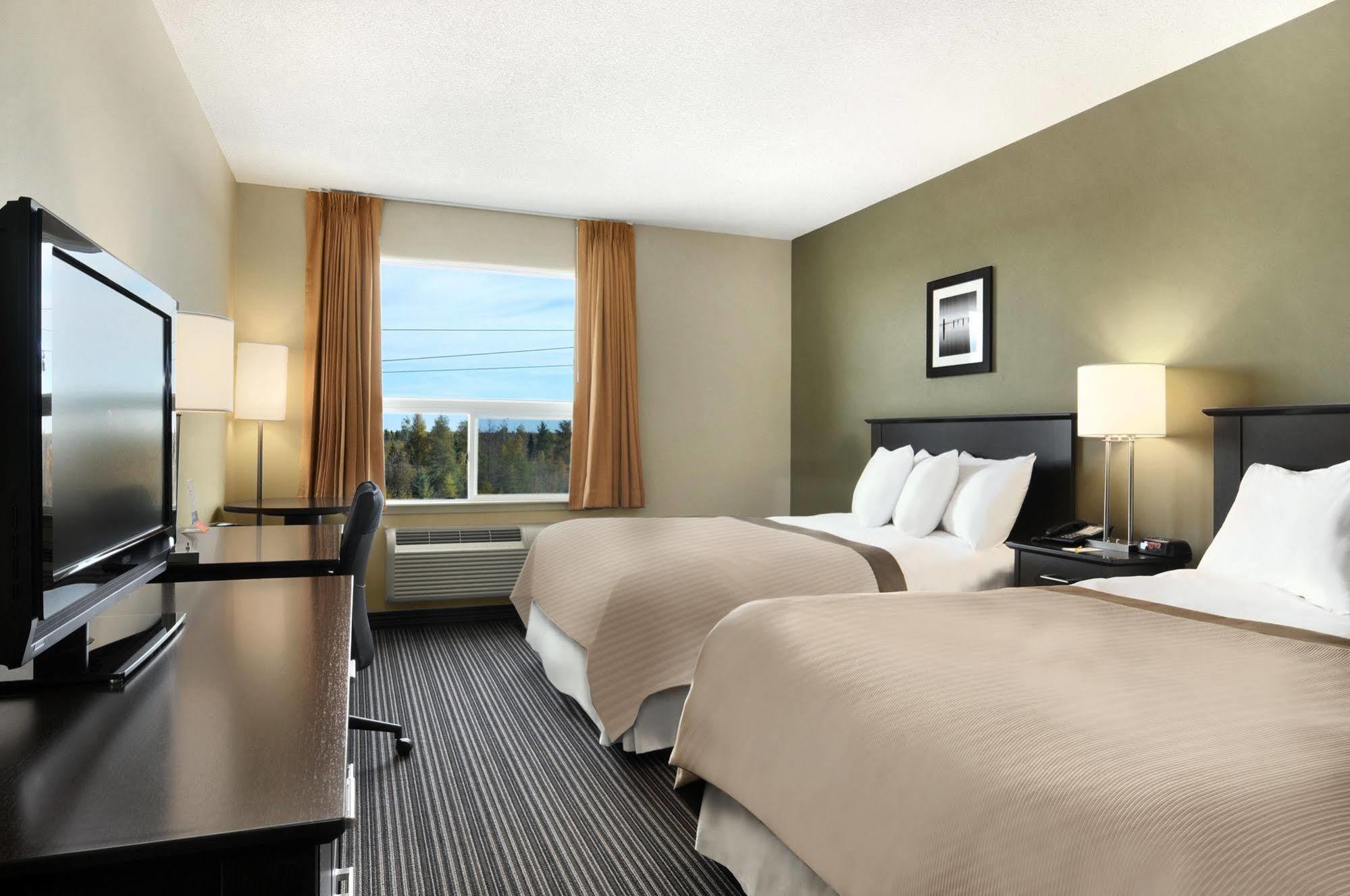 Super 8 By Wyndham Kapuskasing Hotel Phòng bức ảnh
